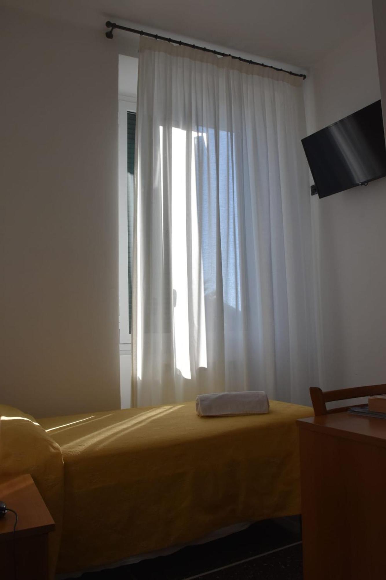 Hotel Le Palme ヴァラッツェ エクステリア 写真