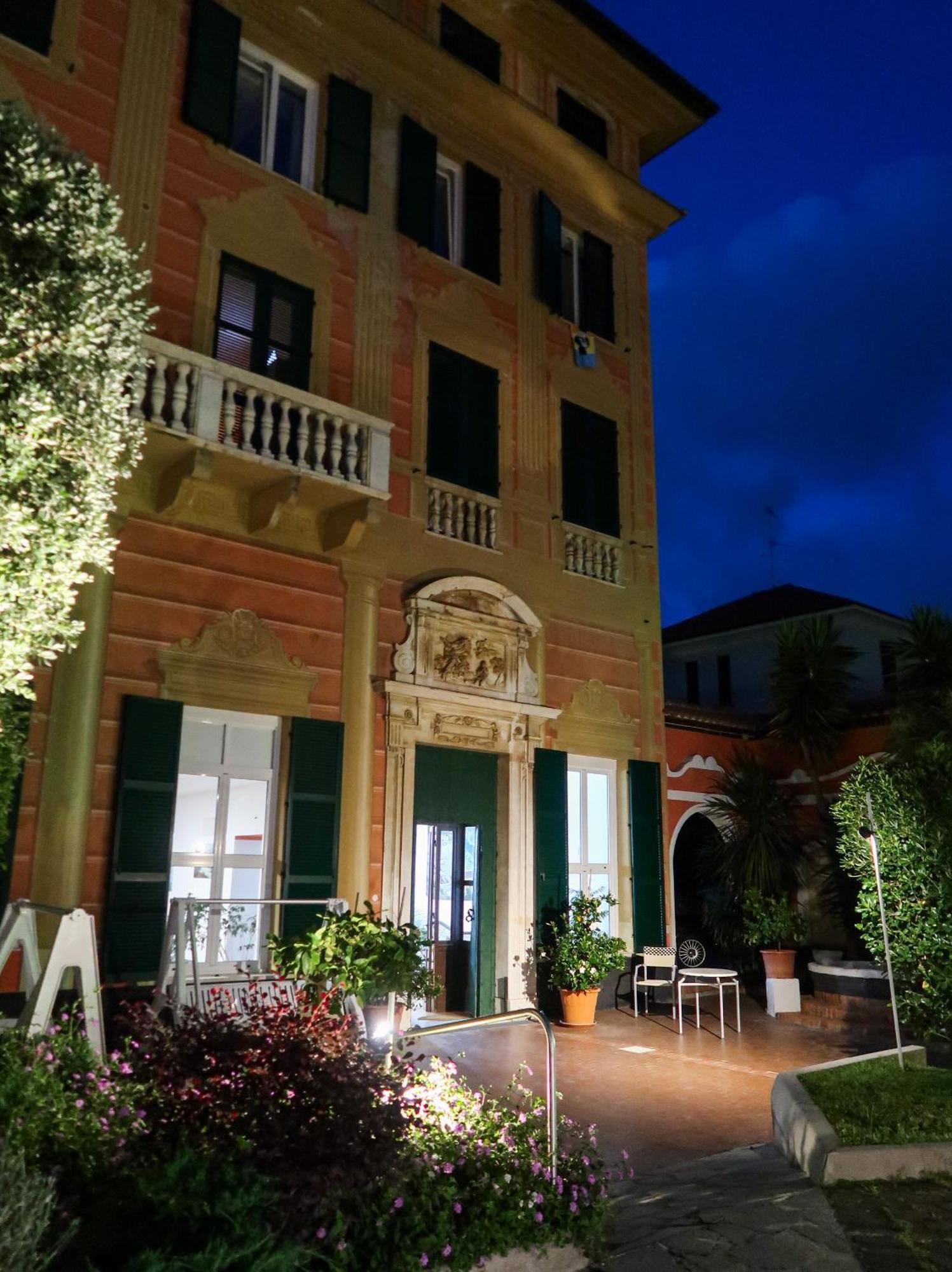 Hotel Le Palme ヴァラッツェ エクステリア 写真
